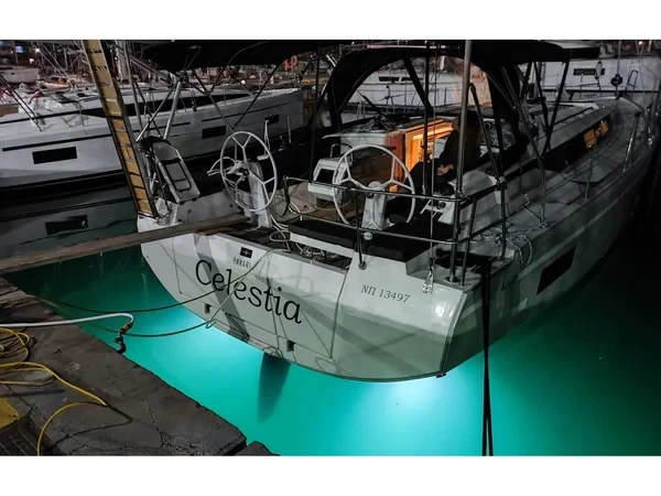 Bavaria C42 - Boatscribe.com