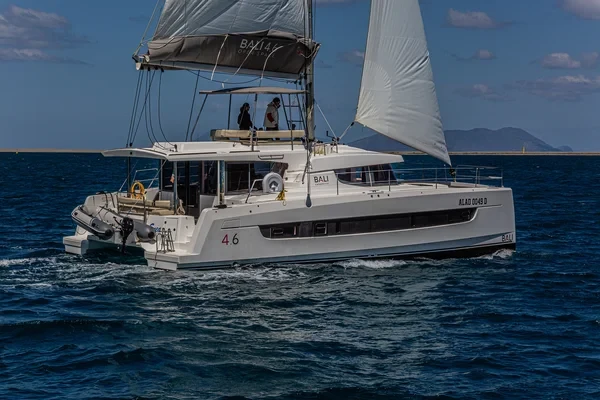 Bali 4.6 - Boatscribe.com