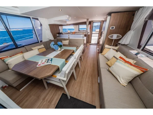 Bali 4.6 - Boatscribe.com