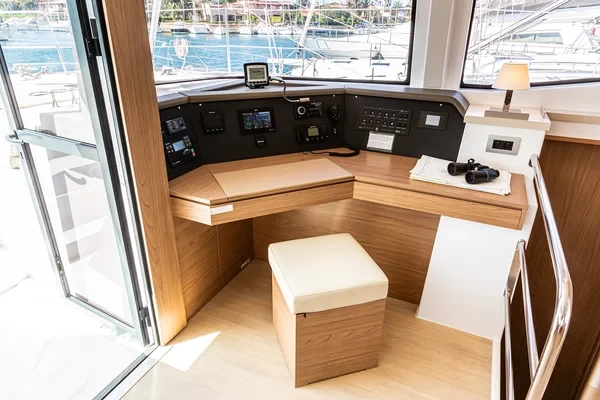 Bali 4.6 - Boatscribe.com