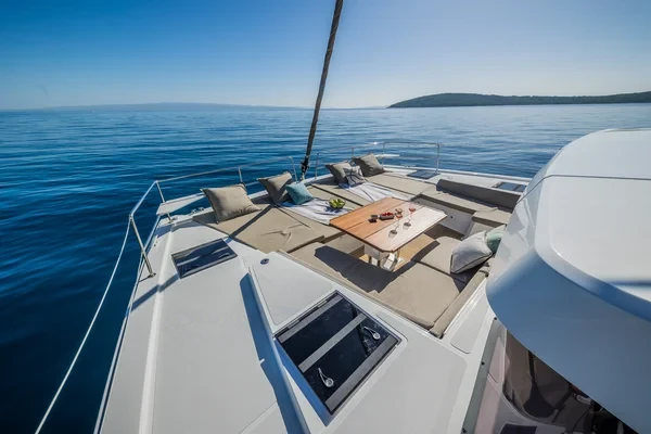 Bali 4.8 - Boatscribe.com