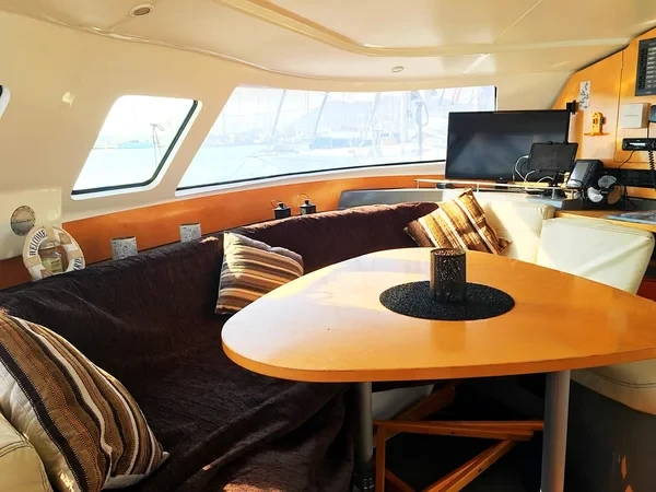 Lavezzi 40 - Boatscribe.com
