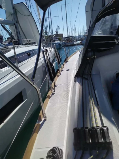 Sun Odyssey 349 - Boatscribe.com