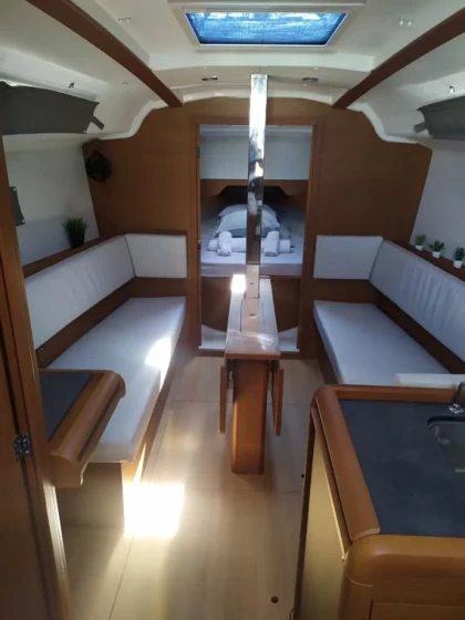 Sun Odyssey 349 - Boatscribe.com