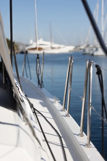 Oceanis 46.1 - Boatscribe.com