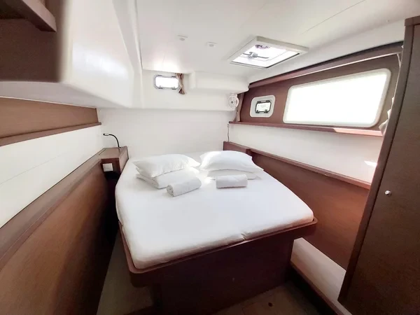 Lagoon 450 F - Boatscribe.com