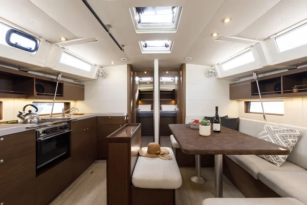 Oceanis 46.1 - Boatscribe.com