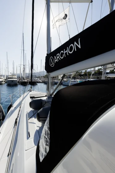 Oceanis 46.1 - Boatscribe.com