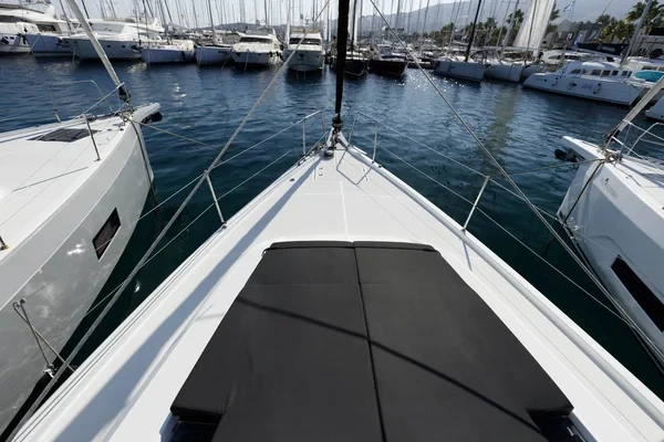 Oceanis 46.1 - Boatscribe.com