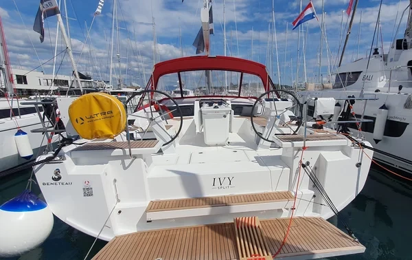 Oceanis 46.1 - Boatscribe.com