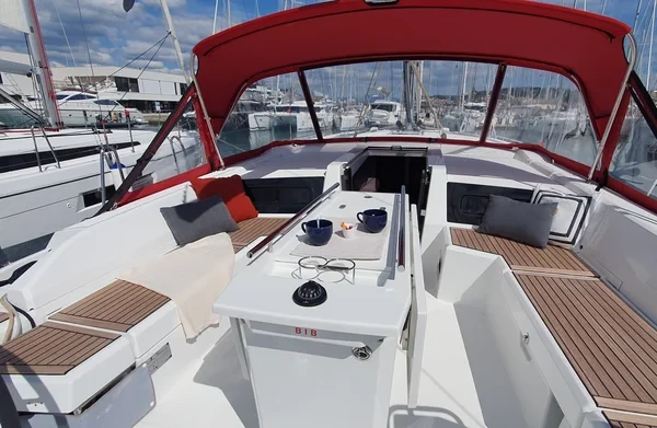 Oceanis 46.1 - Boatscribe.com