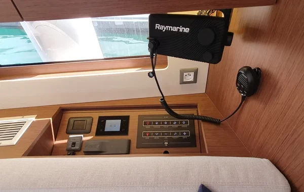 Oceanis 46.1 - Boatscribe.com