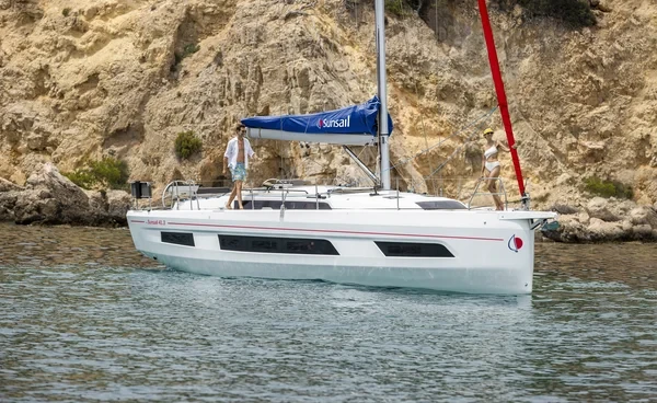 Dufour 41 - Boatscribe.com