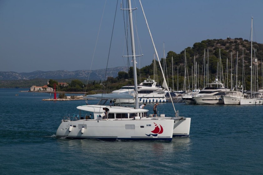 Lagoon 400 - Boatscribe.com