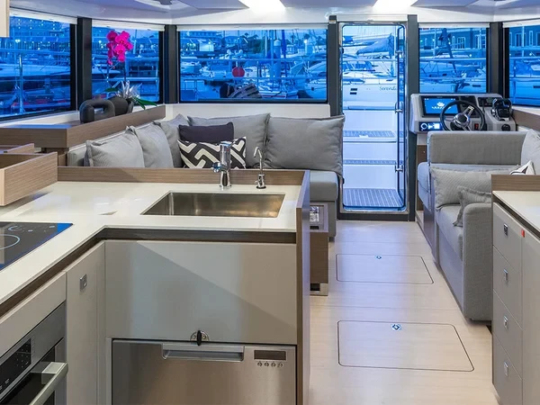 Leopard 40 PC - Boatscribe.com