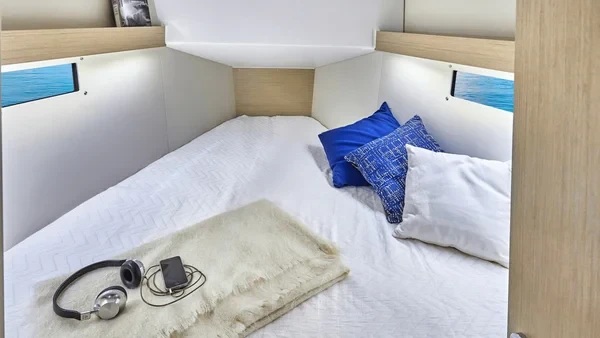 Oceanis 34.1 - Boatscribe.com