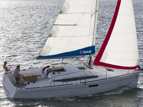 Oceanis 34.1 - Boatscribe.com