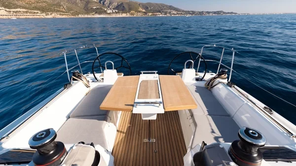Oceanis 34.1 - Boatscribe.com