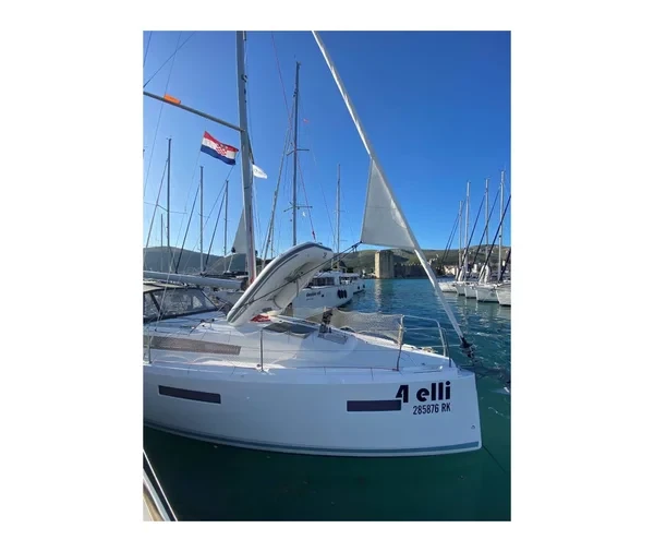 Sun Odyssey 380 - Boatscribe.com