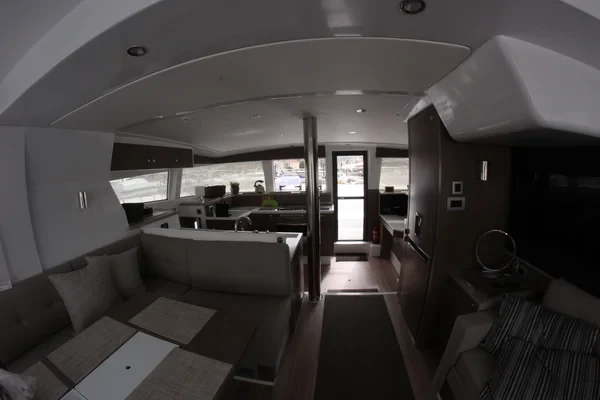 Bali 4.2 - Boatscribe.com