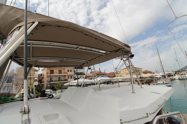 Bali 4.2 - Boatscribe.com