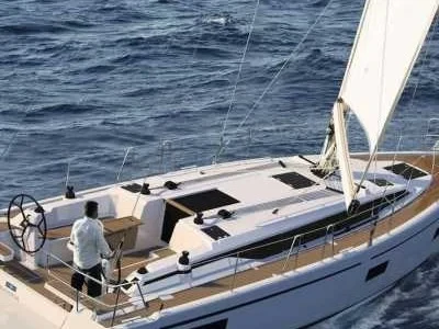 Bavaria C38 - Boatscribe.com