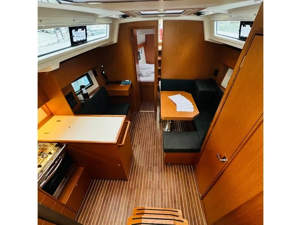 Bavaria C38 - Boatscribe.com