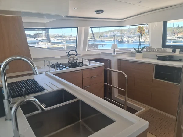 Bali 4.6 - Boatscribe.com