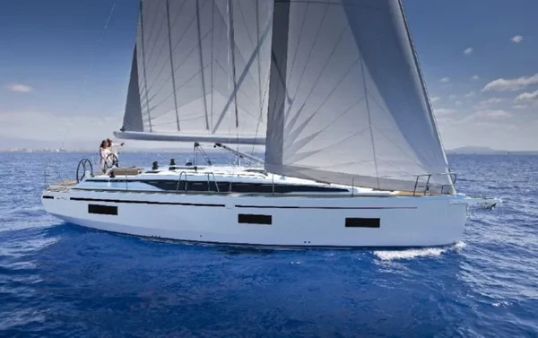 Bavaria C42 - Boatscribe.com