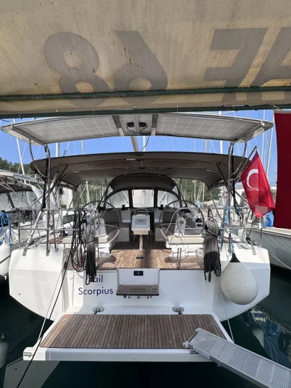 Bavaria C42 - Boatscribe.com