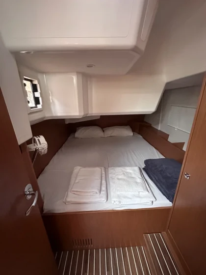 Bavaria C42 - Boatscribe.com