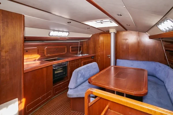 Grand Soleil 43 - Boatscribe.com