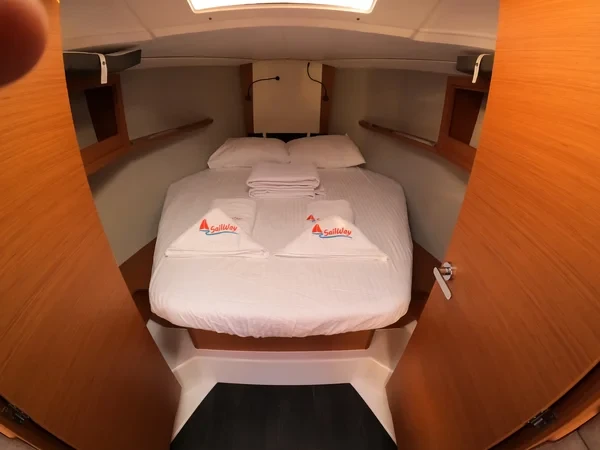 Dufour 37 - Boatscribe.com