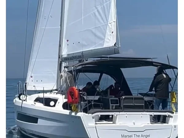 Dufour 37 - Boatscribe.com