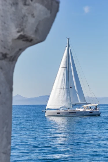 Oceanis 51.1 - Boatscribe.com
