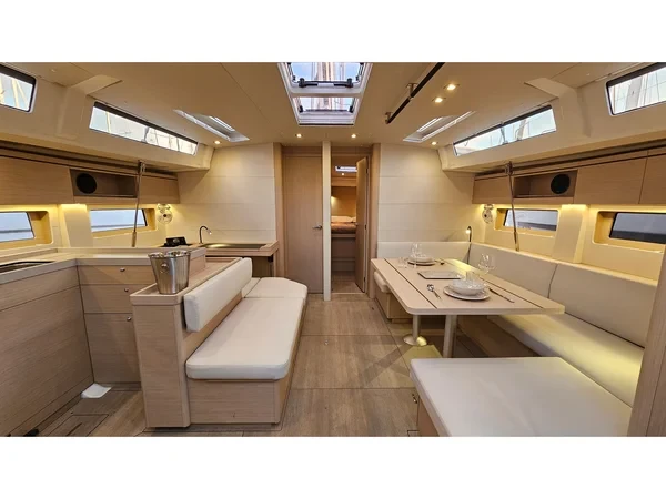 Oceanis 51.1 - Boatscribe.com