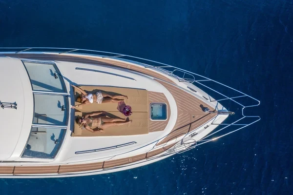 Princess 470 - Boatscribe.com