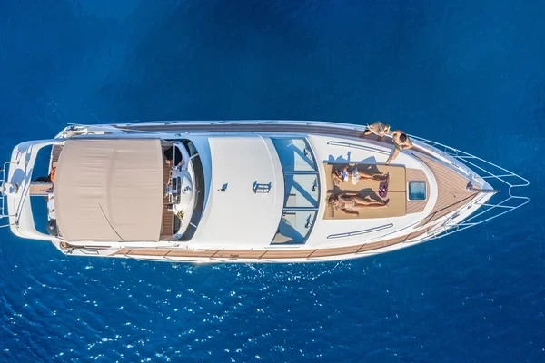 Princess 470 - Boatscribe.com