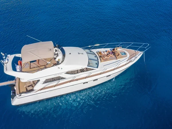 Princess 470 - Boatscribe.com