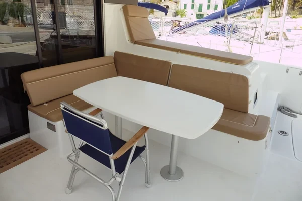 Lagoon 42 - Boatscribe.com