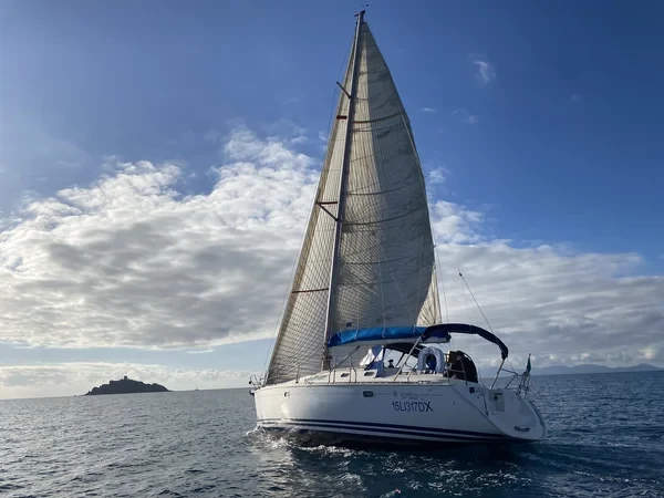 Sun Odyssey 42.2 - Boatscribe.com