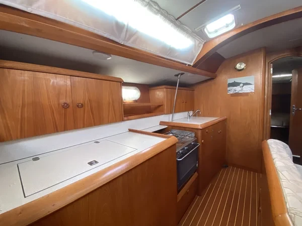 Sun Odyssey 42.2 - Boatscribe.com