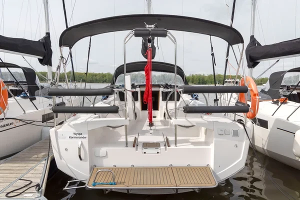 Maxus 34 - Boatscribe.com