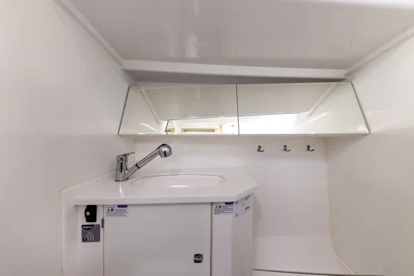 Maxus 34 - Boatscribe.com