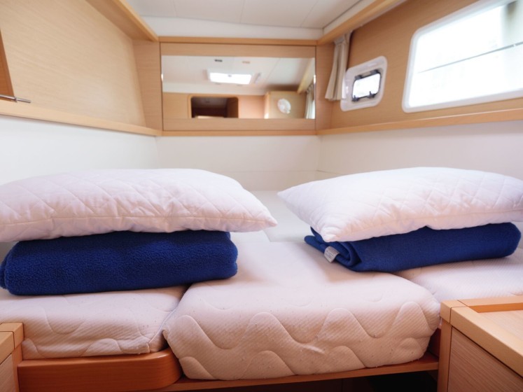 Lagoon 450 - Boatscribe.com