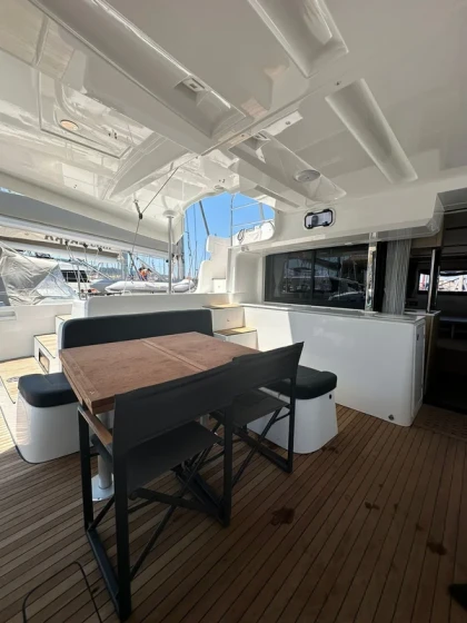 Lagoon 46 - Boatscribe.com