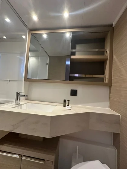 Lagoon 46 - Boatscribe.com