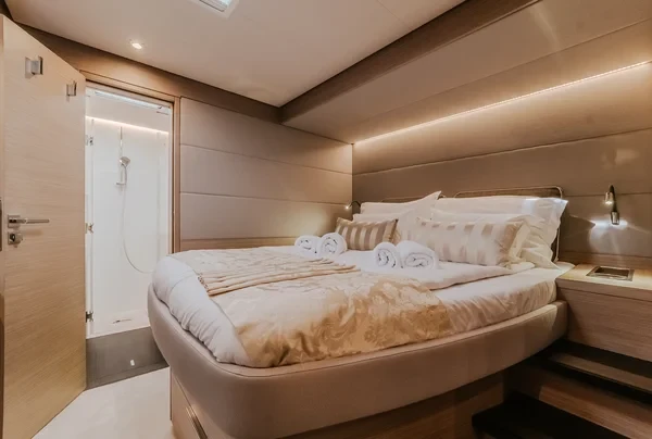 Lagoon 55 - Boatscribe.com