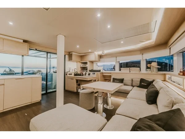 Lagoon 55 - Boatscribe.com