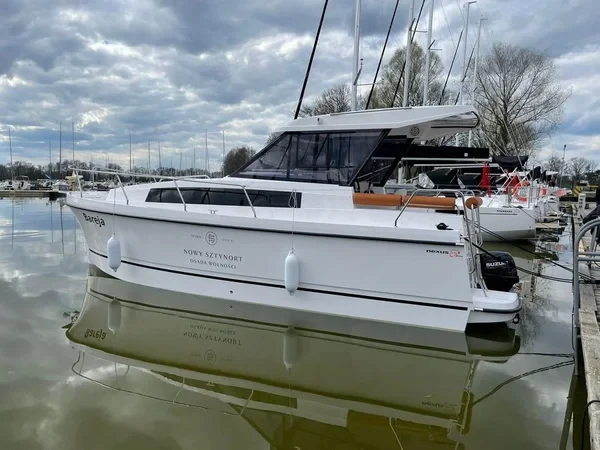 Nexus Revo 870 Prestige - Boatscribe.com